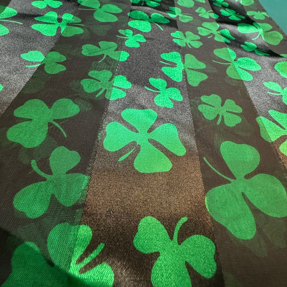Two Sheer Scarves Clover‎ Butterfly Floral Print - Picture 3 of 13